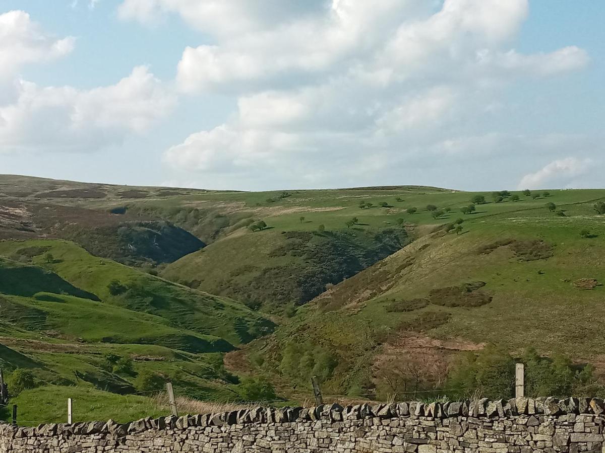 Orchard Meadow Shepherd Huts Leek-Buxton-Ashbourne Upper Elkstone المظهر الخارجي الصورة