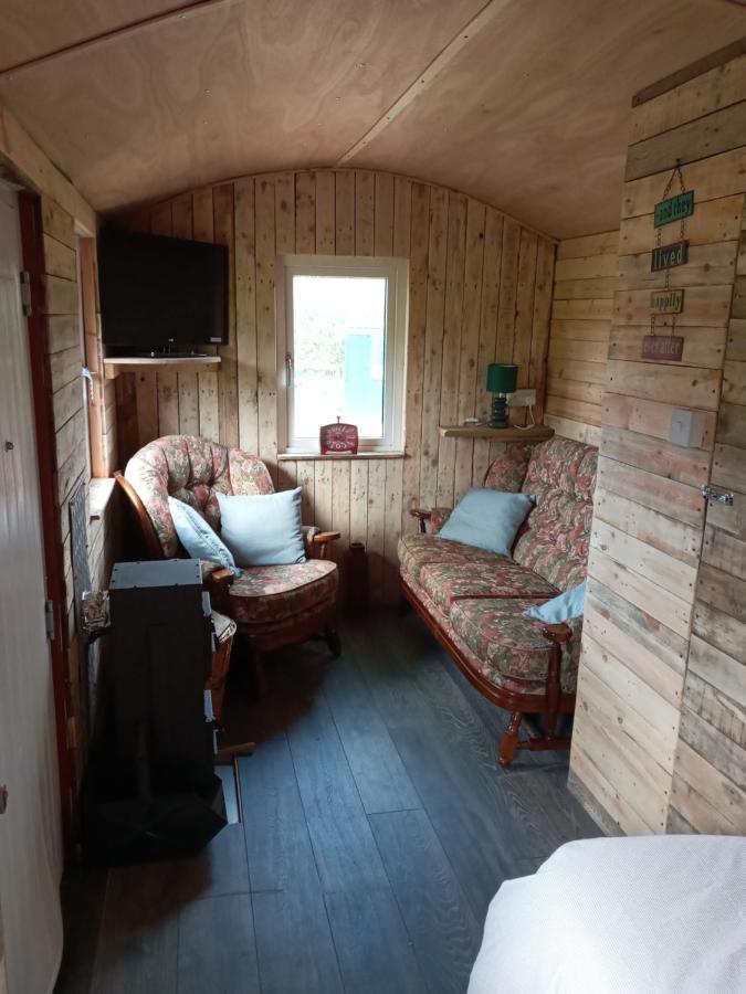 Orchard Meadow Shepherd Huts Leek-Buxton-Ashbourne Upper Elkstone المظهر الخارجي الصورة