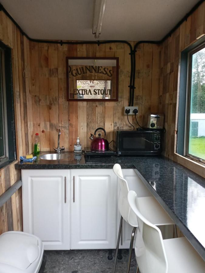 Orchard Meadow Shepherd Huts Leek-Buxton-Ashbourne Upper Elkstone المظهر الخارجي الصورة